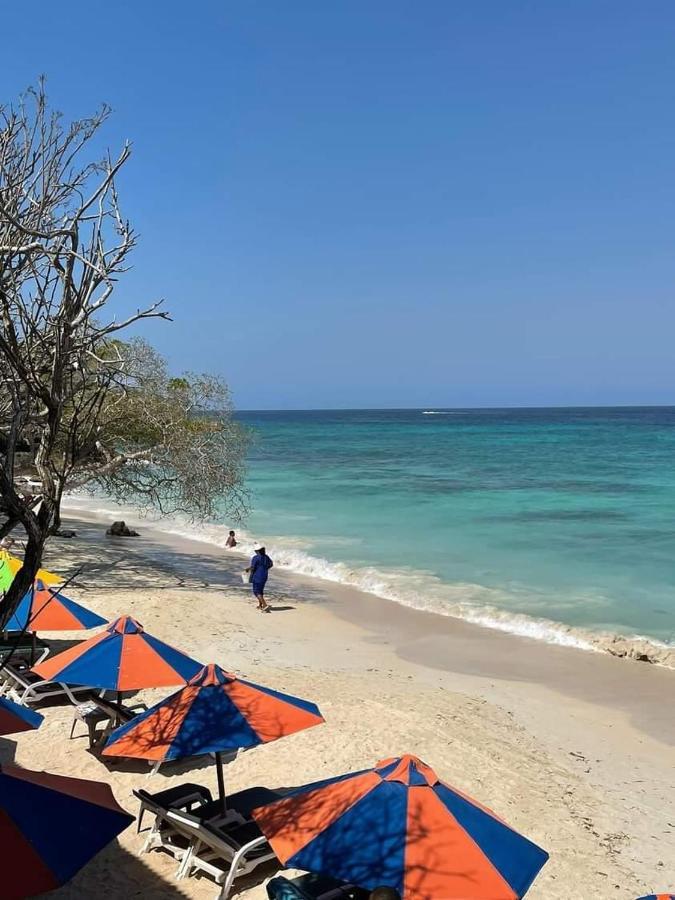 Playa Surf Baru Hotel Exterior photo